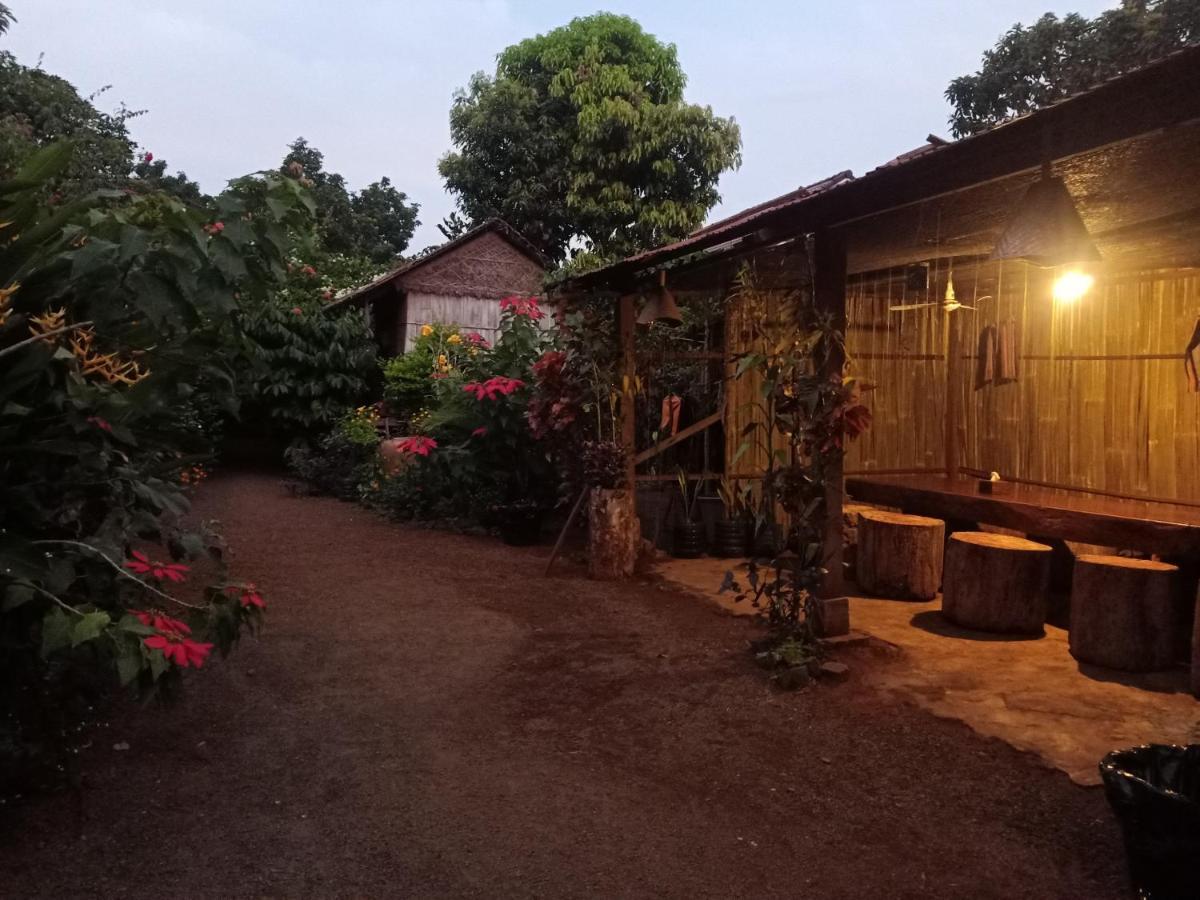 Tribal Village Homestay & Trekking Banlung Exteriör bild
